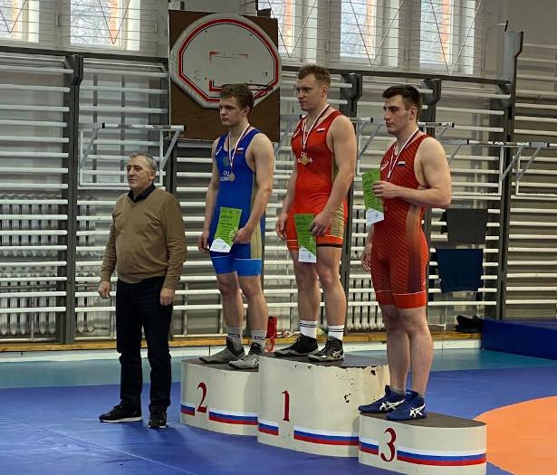 Первенство СЗФО по вольной борьбе среди юниоров до 21 года.