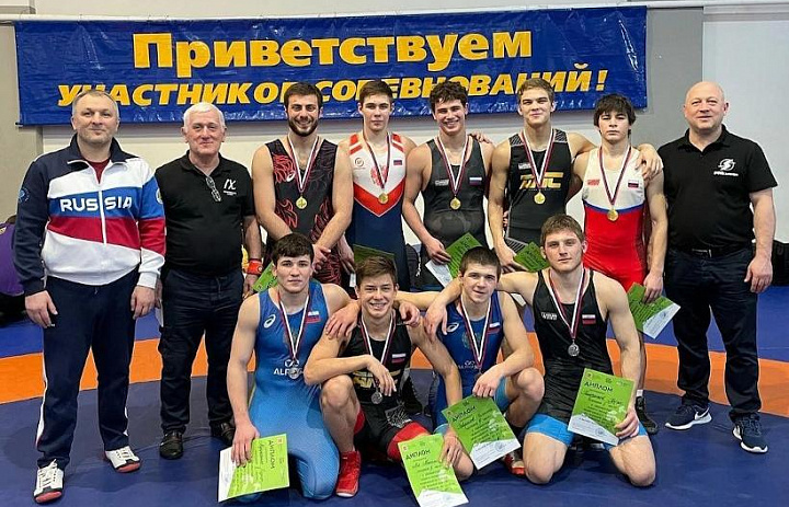 Результаты Первенства СЗФО по вольной борьбе среди юношей до 18 лет и юниоров до 21 года.
